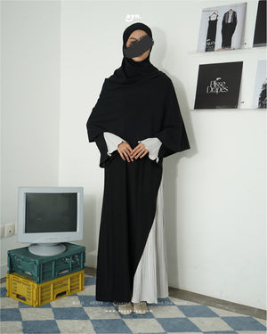 AYN PLISSE DRAPES ABAYA