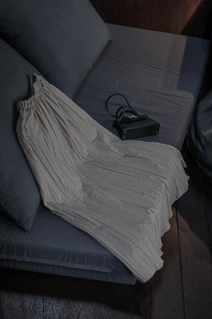 AWAKEN PLEATED SKIRT